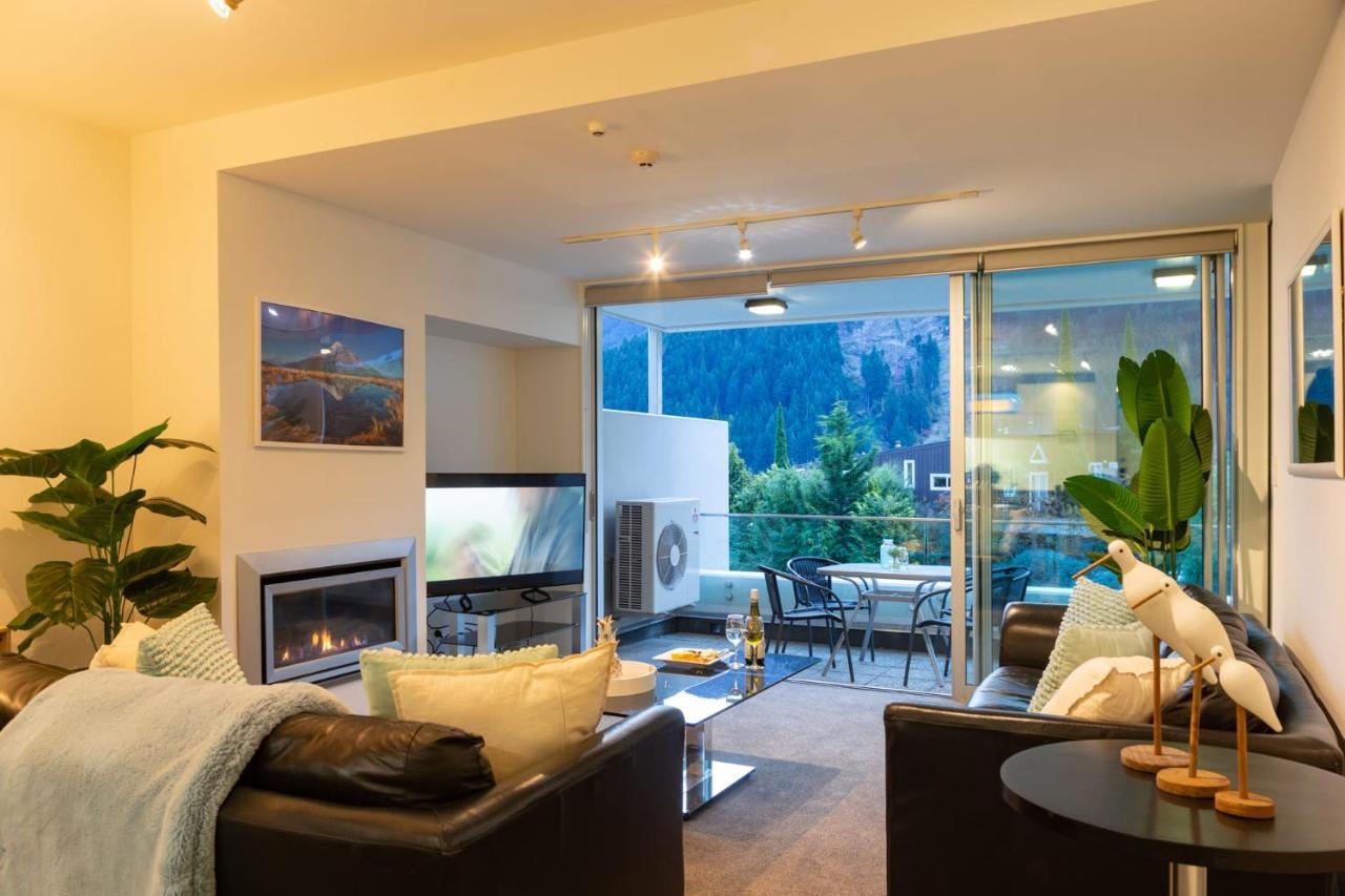 Bowen18 Lake Views Gas Fire Bbq Queenstown Exterior photo